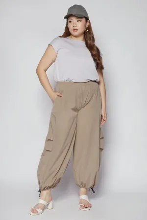 Chantelle Pants in Khaki