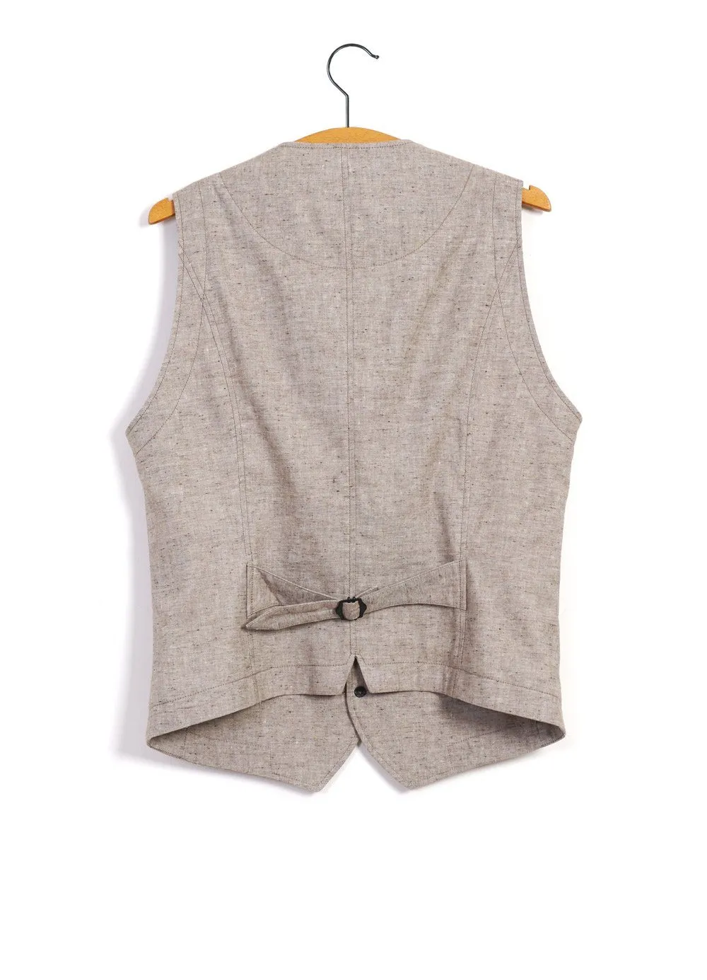 HALFDAN | Classic Waistcoat | Beach